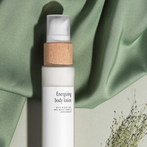 The smoothing daily cleanser
