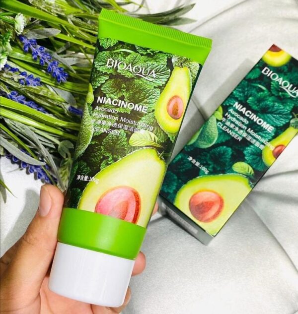 BIOAQUA Niacinome Avocado Elasticity Moisturizing Facial Cleanser 100g - Image 2