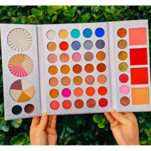 BEAUTY GLAZED GORGEOUS ME EYESHADOW PLATTE